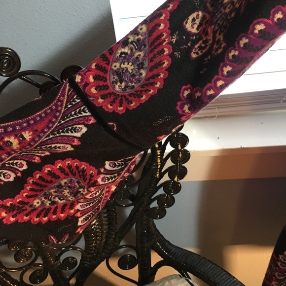 NorthStyle long sleeve v neck crisscross detail floral sweater dress - Picture 4 of 7